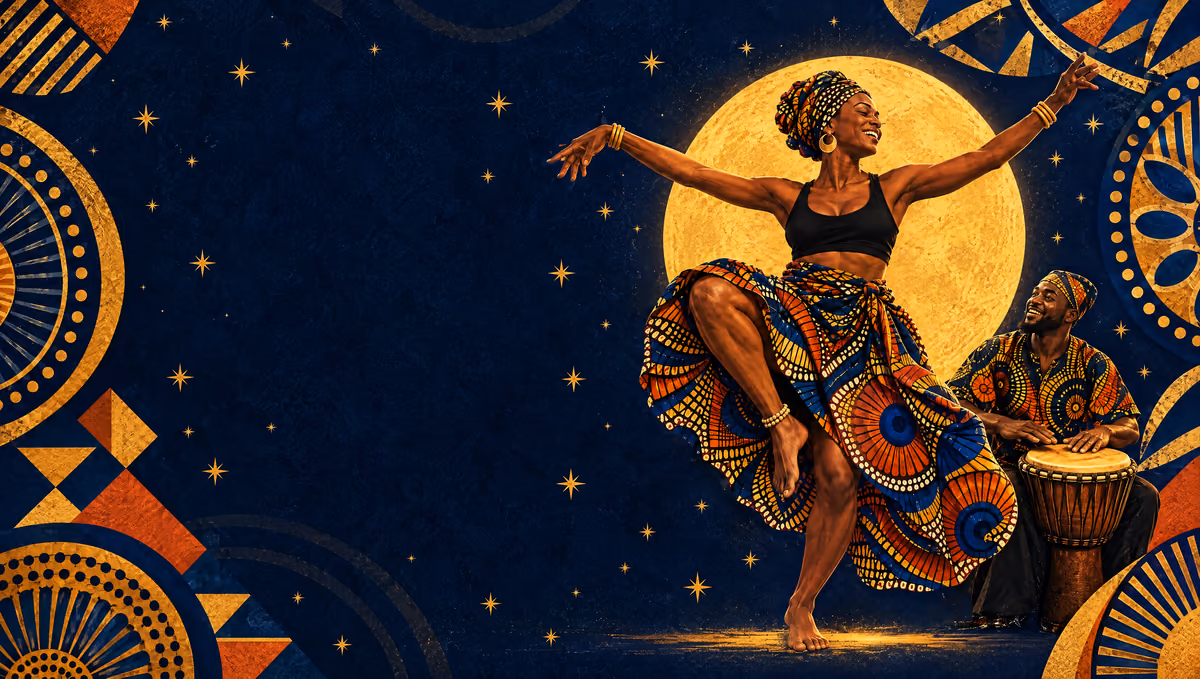 Déclinaison de l’affiche du stage de danse africaine avec Zoum Kaba : sur un fond indigo nuit semé d’étoiles et de motifs wax dorés, une danseuse en pagne wax, genou levé et bras ouverts devant une grande lune dorée, à côté d’un joueur de djembé.